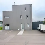 Dom wakacyjny Moselbude Cube Mit Sauna