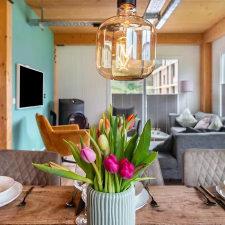 Moselbude Cube Mit Sauna Holiday home