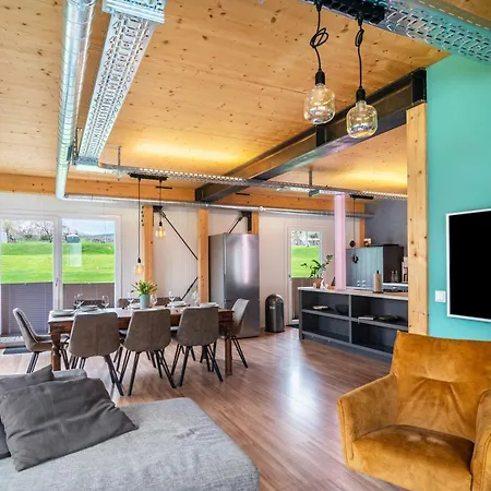 Moselbude Cube Mit Sauna Holiday home Traben-Trarbach