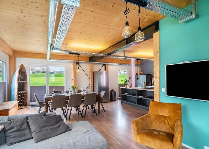 Moselbude Cube Mit Sauna Holiday home Traben-Trarbach